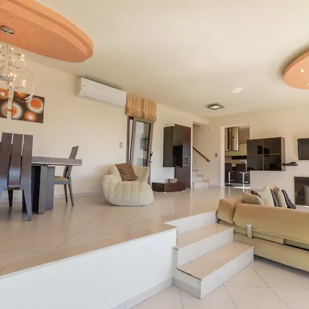 Terra Kalierou Villa