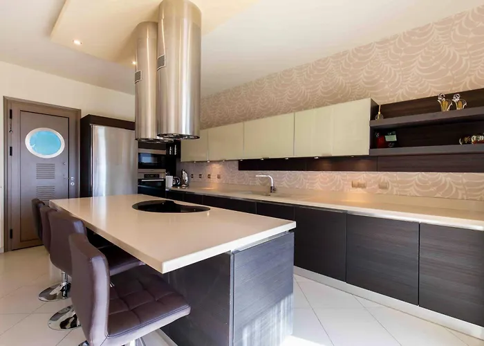 Terra Kalierou Villa